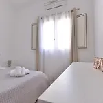 Izzhome Lagoon Διαμέρισμα Pula