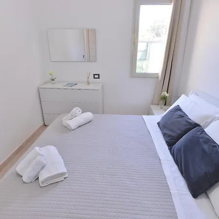 아파트 Izzhome Lagoon